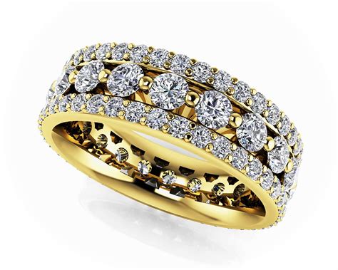 Luxury rings for women: eternity rings, ring styles